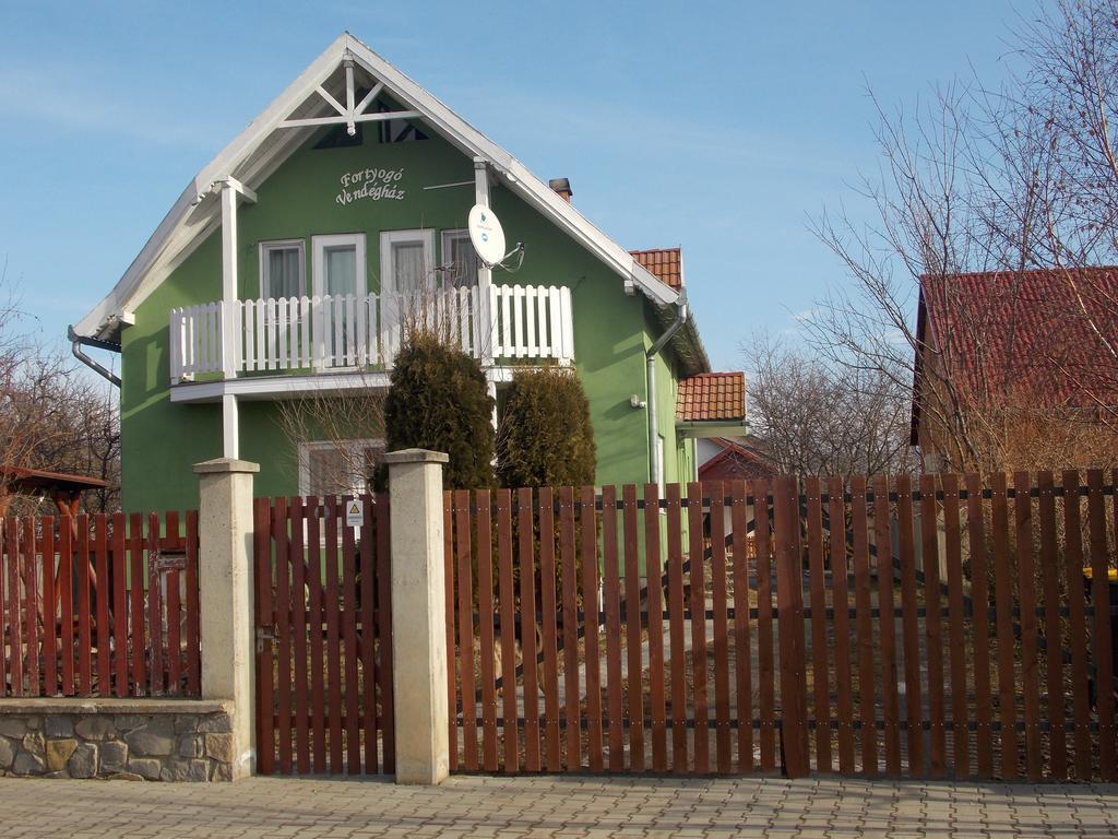 Casa Fortyogo Tîrgu Secuiesc Exterior foto