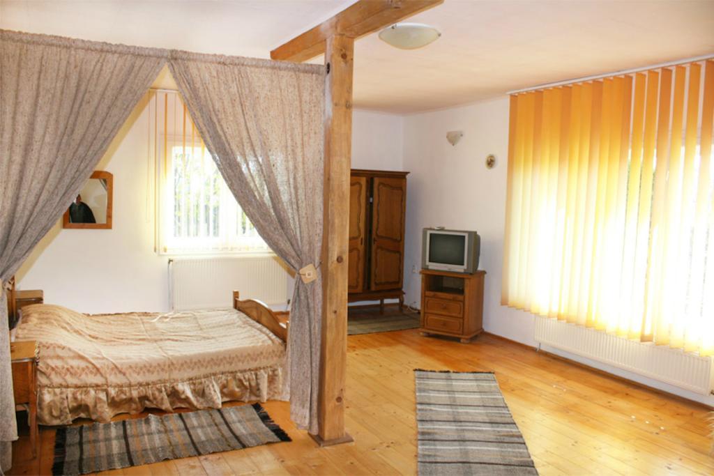Casa Fortyogo Tîrgu Secuiesc Zimmer foto